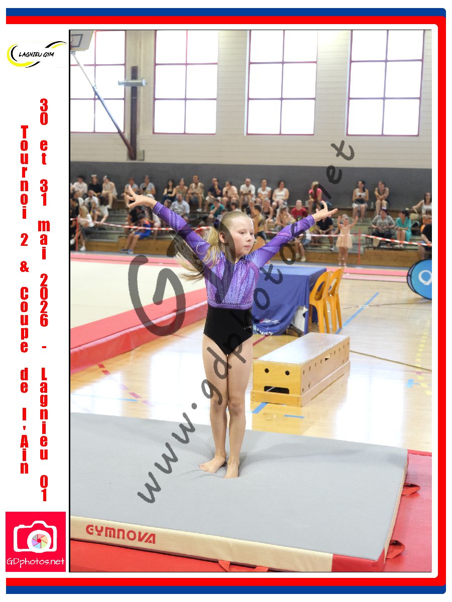 4562439