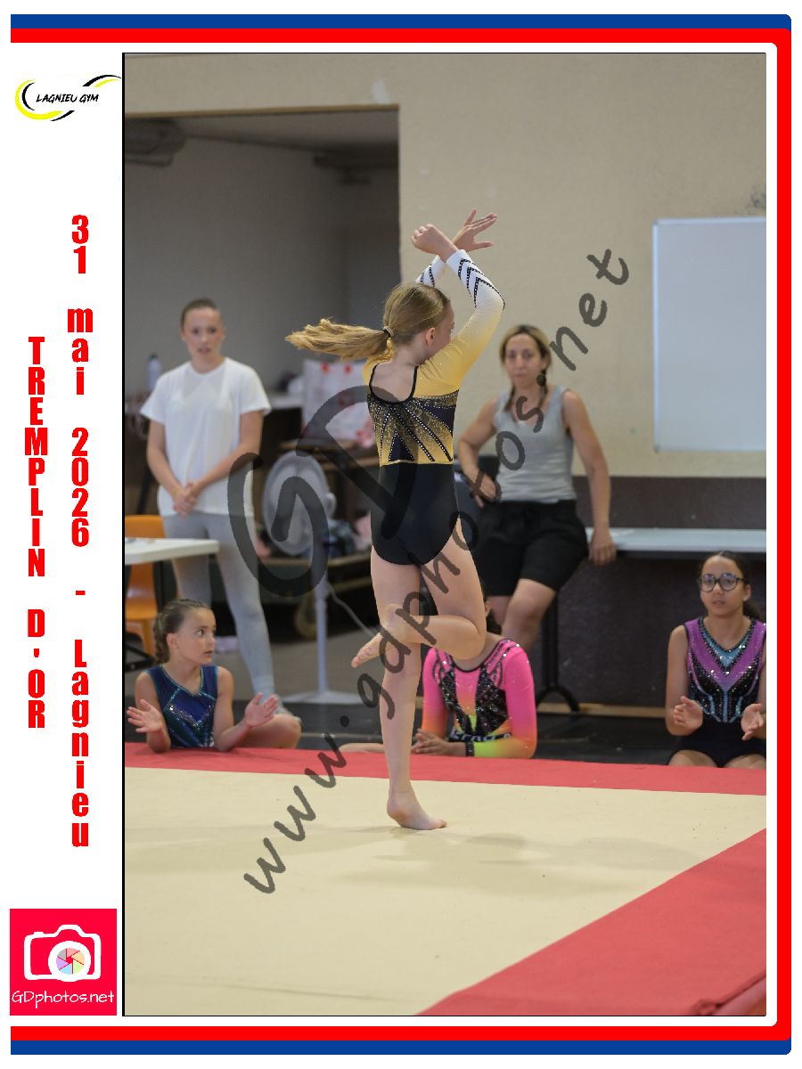 4567562